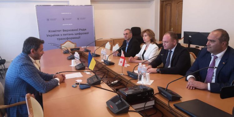 საქართველოს საპარლამენტო დელეგაციის წევრები ნატო-ს  საპარლამენტო ასამბლეაში უკრაინის რადას მუდმივმოქმედი დელეგაციის ხელმძღვანელს შეხვდნენ