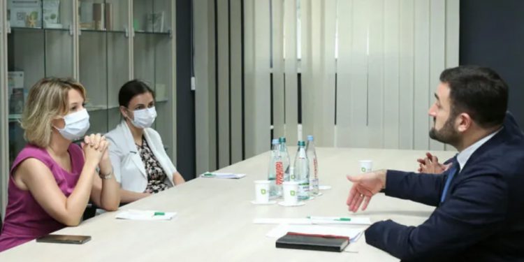 ცესკოს თავმჯდომარე სახალხო დამცველს შეხვდა