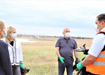 დასუფთავების მსოფლიო დღის აღნიშვნის ფარგლებში, თბილისის ზღვის მიმდებარე ტერიტორიაზე დასუფთავების აქცია ჩატარდა