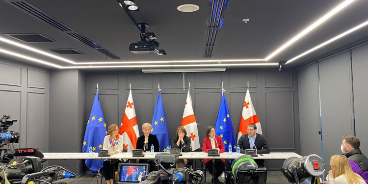 კულტურის სფეროში დაწყებული რეპრესიული პოლიტიკის შესახებ პრესკონფერენცია გაიმართა