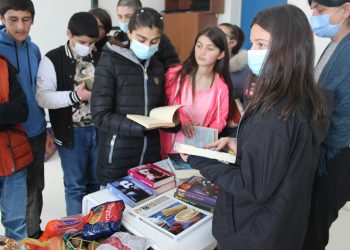 ადიგენის მუნიციპალიტეტის ოთხ სკოლაში მაჟორიტარი დეპუტატის მხარდაჭერით წიგნიერების საქველმოქმედო აქცია გაიმართა