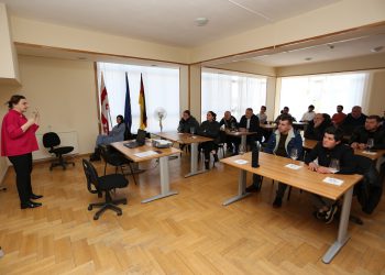 რაჭა-ლეჩხუმის მცირე მარნების წარმომადგენლებს პროფესიული სასწავლო კურსი ჩაუტარდათ