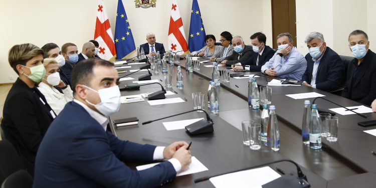 11 აპრილიდან რეცეპტის გამოწერა მხოლოდ გენერიკული დასახელებით მოხდება