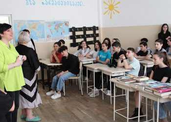 მაჟორიტარი დეპუტატის მხარდაჭრით ბორჯომის სკოლებში წიგნიერების აქცია გაიმართა
