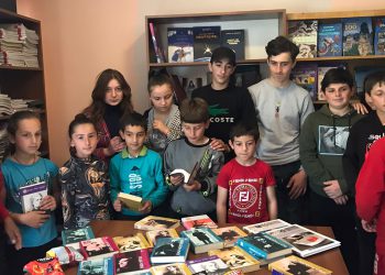 ანტონ ობოლაშვილის მხარდაჭერით ასპინძის მუნიციპალიტეტის ოთხი სკოლის ბიბლიოთეკაში წიგნადი ფონდი განახლდა 