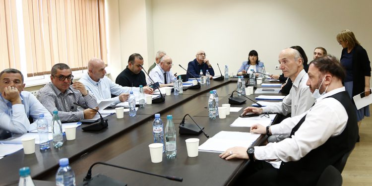 პროფესიული განვითარების საბჭომ 3 ექიმს, სხვადასხვა ვადით, სახელმწიფო სერტიფიკატის მოქმედება შეუჩერა