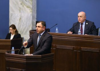 გიორგი ამილახვარი: „2024 წელს მასწავლებლების ხელფასი, სტატუსის მიუხედავად, საშუალოდ გაიზრდება 500 ლარით და მეტით“