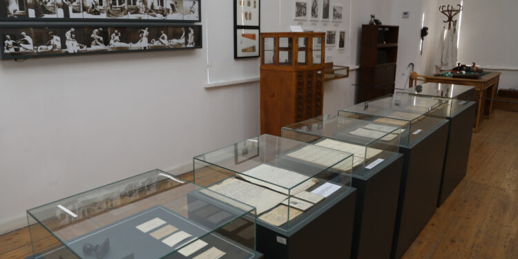 ჯანდაცვის სამინისტრომ, ქართული მედიცინის ისტორიის მუზეუმს, გრიგოლ მუხაძის სამედიცინო არქივი გადასცა