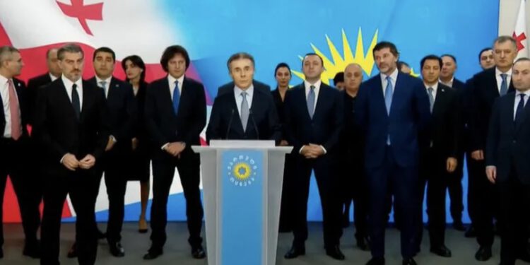 ბიძინა ივანიშვილმა საქართველოს პრეზიდენტის პოსტზე მიხეილ ყაველაშვილი წარადგინა