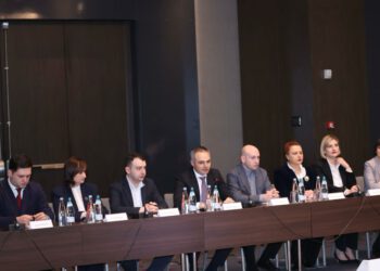 ალექსანდრე წულაძემ სასკოლო საზოგადოებასთან და დაინტერესებულ მხარეებთან ზოგადი განათლების ახალი ხედვა განიხილა