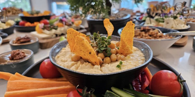 “ელკანა”-მ » ხორბლის ენდემური სახეობების, მარცვლოვანი და პარკოსანი კულტურების ადგილობრივი ჯიშებისგან დამზადებული კერძების დეგუსტაცია გამართა