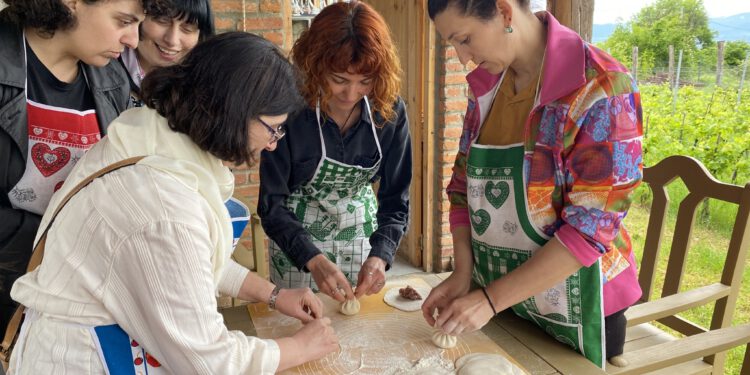 «ელკანა»-ს შინაურ ცხოველთა საკონსერვაციო მეურნეობამ და მეღვინეობამ «რტონი» ტუროპერატორების აგრო-გასტრო ინფოტურს უმასპინძლა