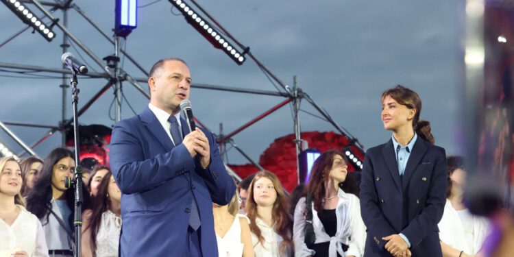 რუსთავში ოქროსა და ვერცხლის მედალოსანთა დაჯილდოების ცერემონია გაიმართა