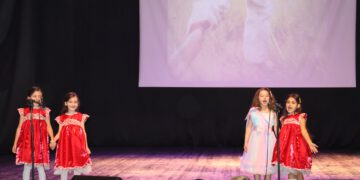 საბავშვო-სატელევიზიო სტუდია “ენკი-ბენკი”-ს ქუთაისის ფილიალის პატარა ტელევარსკვლავებმა ვანში, გალაკტიონის საიუბილეო კონცერტში მიიღეს მონაწილეობა