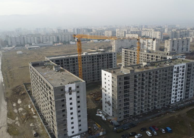 რუსთავში, 800 დევნილი ოჯახის განსახლების მიზნით, თანამედროვე სტანდარტების საცხოვრებელი კომპლექსი შენდება