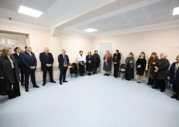 გივი მიქანაძემ ქალაქ ჭიათურის N7 საჯარო სკოლა გახსნა